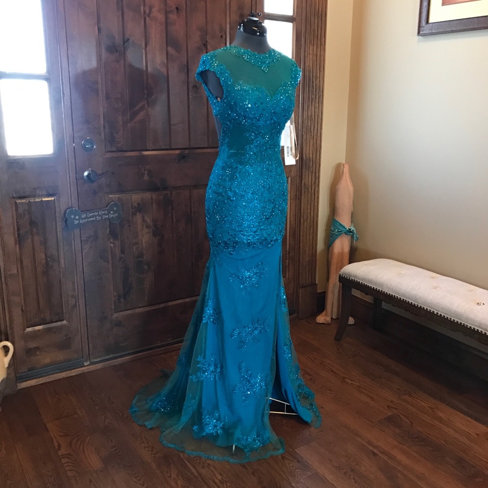 🔥JOVANI Teal Blue Jewelled Lace Prom Gown! NEW! - Picture 3 of 8
